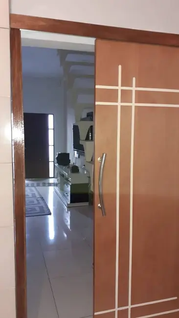 Foto 3 de Casa com 3 quartos à venda, 90m2 em Jardim Marilena, Guarulhos - SP