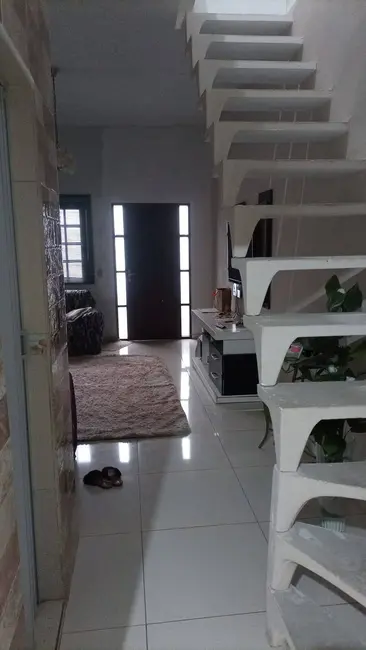 Foto 9 de Casa com 3 quartos à venda, 90m2 em Jardim Marilena, Guarulhos - SP