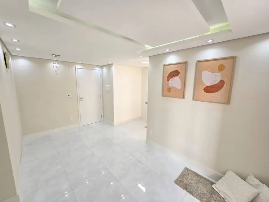 Foto 5 de Apartamento com 2 quartos para alugar, 90m2 em Vila Carmosina, São Paulo - SP
