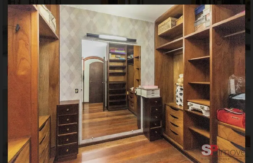Casa com 5 quartos para alugar em Sítio do Mandaqui, São Paulo - SP - imagem 8 Foto 8 de Casa com 5 quartos para alugar em Sítio do Mandaqui, São Paulo - SP
