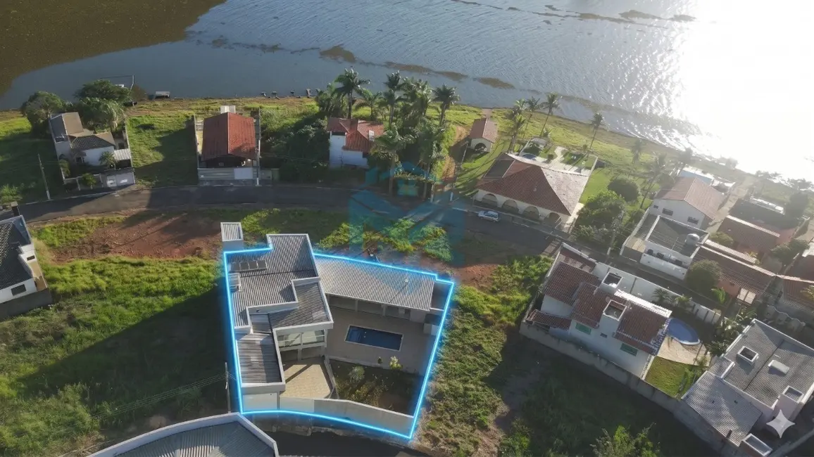Foto 2 de Casa com 5 quartos à venda, 468m2 em Fama - MG