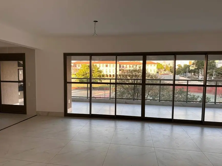 Apartamento com 4 quartos à venda, 156m2 em Vila Mariana, São Paulo - SP - imagem 3 Foto 3 de Apartamento com 4 quartos à venda, 156m2 em Vila Mariana, São Paulo - SP