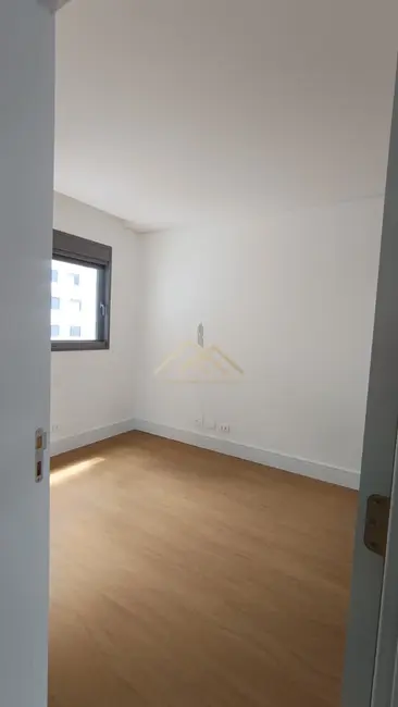 Foto 8 de Apartamento com 3 quartos à venda, 135m2 em Cabral, Curitiba - PR