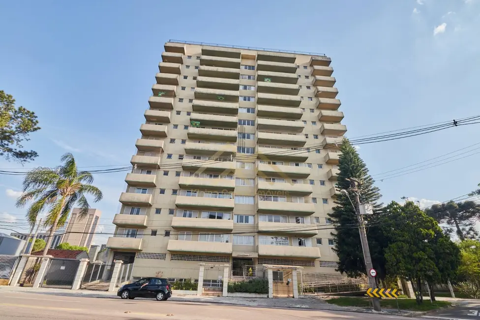Apartamento com 4 quartos à venda, 250m2 em Centro Cívico, Curitiba - PR - imagem 1 Foto 1 de Apartamento com 4 quartos à venda, 250m2 em Centro Cívico, Curitiba - PR