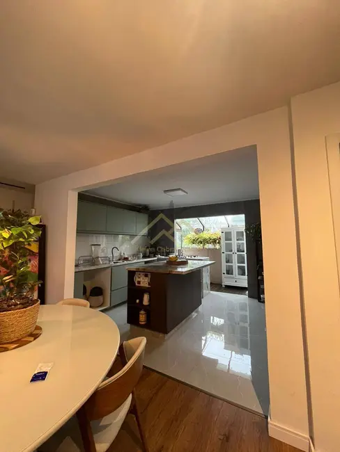 Foto 6 de Casa com 5 quartos à venda, 238m2 em Pilarzinho, Curitiba - PR
