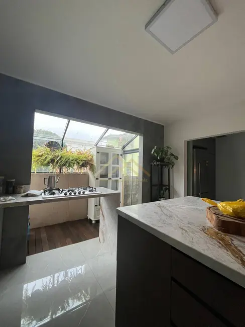 Foto 3 de Casa com 5 quartos à venda, 238m2 em Pilarzinho, Curitiba - PR