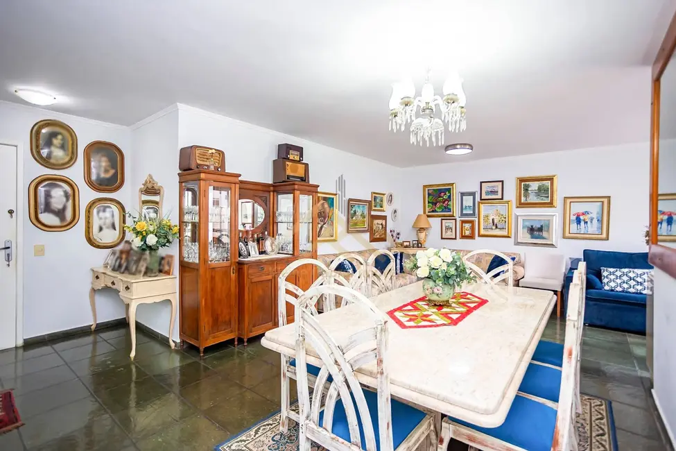 Apartamento com 3 quartos à venda, 141m2 em Centro Cívico, Curitiba - PR - imagem 4 Foto 4 de Apartamento com 3 quartos à venda, 141m2 em Centro Cívico, Curitiba - PR