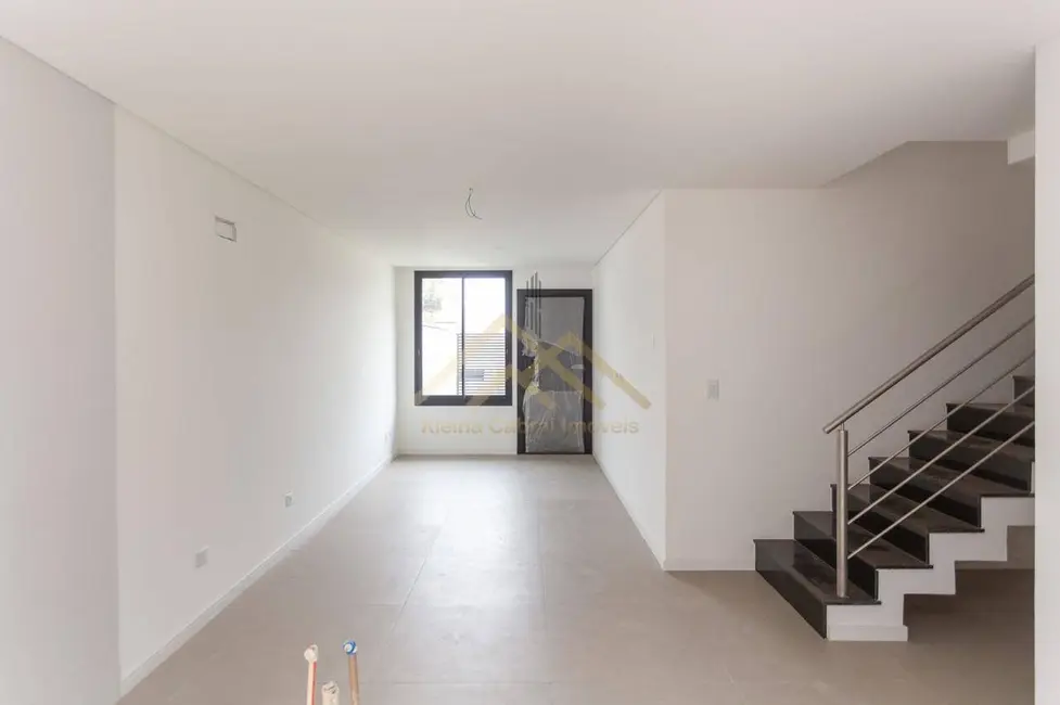 Casa com 3 quartos à venda, 139m2 em Pilarzinho, Curitiba - PR - imagem 2 Foto 2 de Casa com 3 quartos à venda, 139m2 em Pilarzinho, Curitiba - PR
