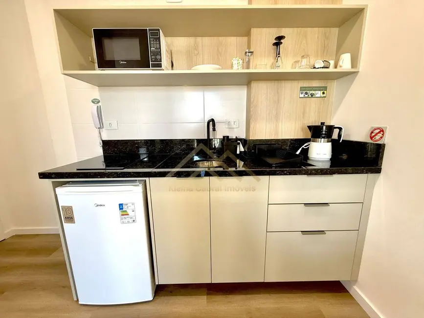 Apartamento com 1 quarto à venda, 30m2 em Centro, Curitiba - PR - imagem 2 Foto 2 de Apartamento com 1 quarto à venda, 30m2 em Centro, Curitiba - PR