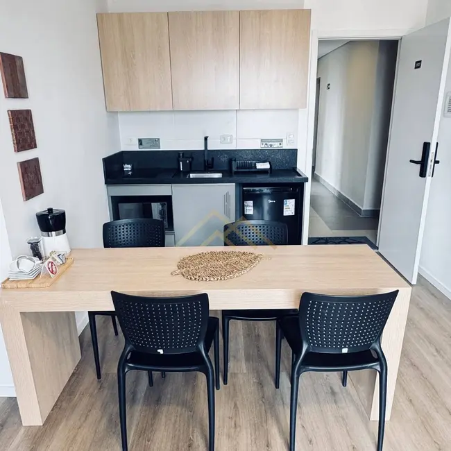 Apartamento com 1 quarto à venda, 34m2 em Centro, Curitiba - PR - imagem 4 Foto 4 de Apartamento com 1 quarto à venda, 34m2 em Centro, Curitiba - PR