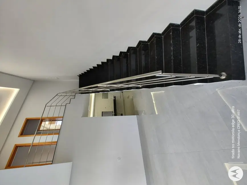 Sobrado com 3 quartos à venda, 211m2 em Residencial Canadá, Goiania - GO - imagem 4 Foto 4 de Sobrado com 3 quartos à venda, 211m2 em Residencial Canadá, Goiania - GO
