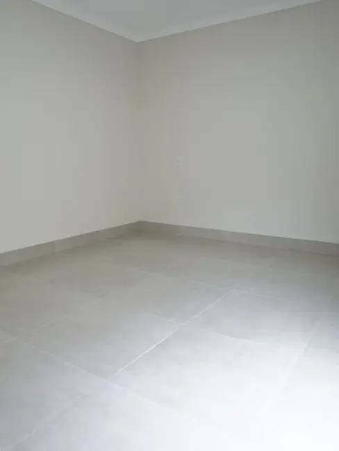 Foto 2 de Casa com 3 quartos à venda, 138m2 em Das Indústrias, Senador Canedo - GO