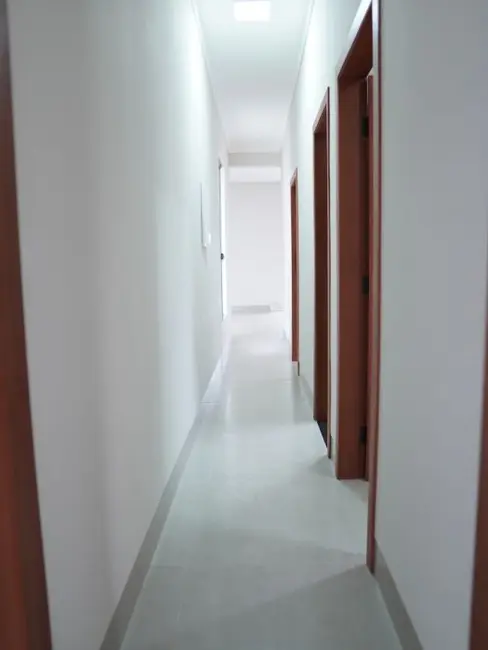 Foto 8 de Casa com 3 quartos à venda, 138m2 em Das Indústrias, Senador Canedo - GO