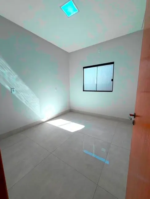 Foto 4 de Casa com 3 quartos à venda, 56m2 em Residencial Flor do Ipê II, Senador Canedo - GO