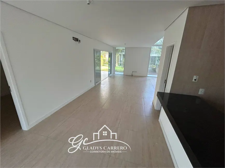 Foto 3 de Casa de Condomínio com 4 quartos à venda, 230m2 em Sabiaguaba, Fortaleza - CE