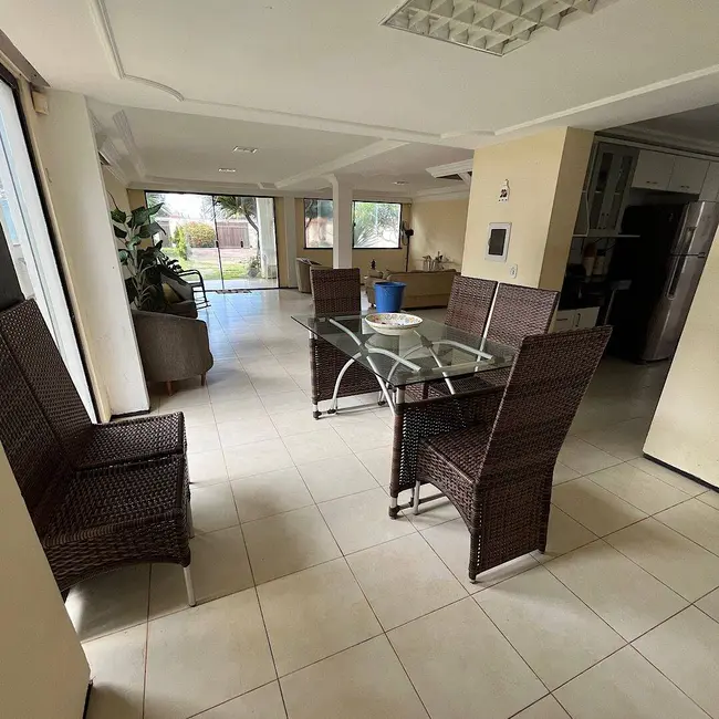 Foto 9 de Casa com 4 quartos à venda, 280m2 em Aquiraz - CE