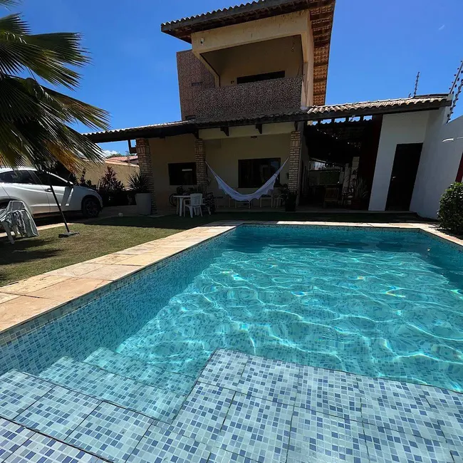 Foto 2 de Casa com 3 quartos à venda, 200m2 em Aquiraz - CE
