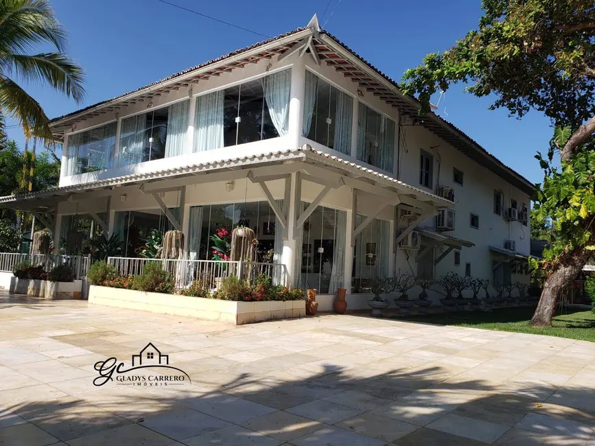 Foto 1 de Casa com 8 quartos à venda, 700m2 em Aquiraz - CE