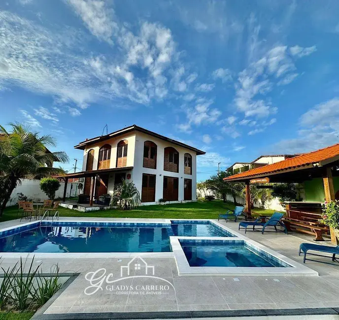 Foto 4 de Casa com 4 quartos à venda, 332m2 em Aquiraz - CE