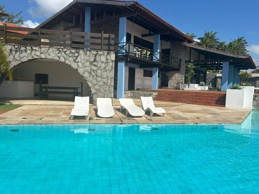 Foto 1 de Casa com 4 quartos à venda, 330m2 em Aquiraz - CE