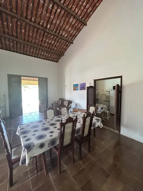 Foto 3 de Casa com 3 quartos à venda, 200m2 em Aquiraz - CE