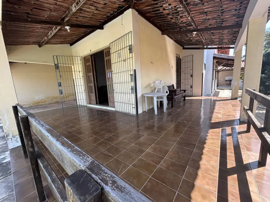 Foto 6 de Casa com 3 quartos à venda, 200m2 em Aquiraz - CE