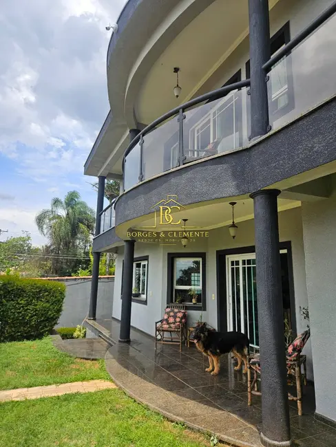 Foto 7 de Casa com 4 quartos à venda, 1000m2 em Vila Santista, Atibaia - SP