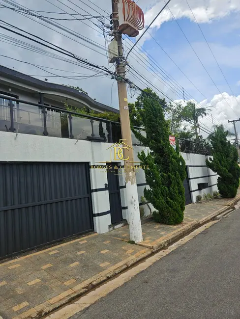 Foto 3 de Casa com 4 quartos à venda, 1000m2 em Vila Santista, Atibaia - SP