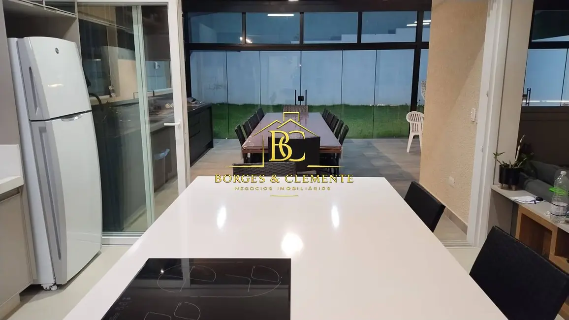 Foto 5 de Casa com 3 quartos à venda, 360m2 em Jardim Maristela, Atibaia - SP