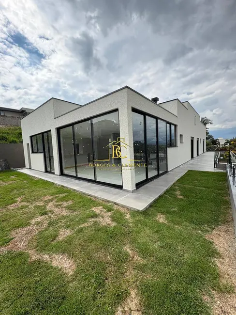 Foto 7 de Casa com 3 quartos à venda, 800m2 em Usina, Atibaia - SP