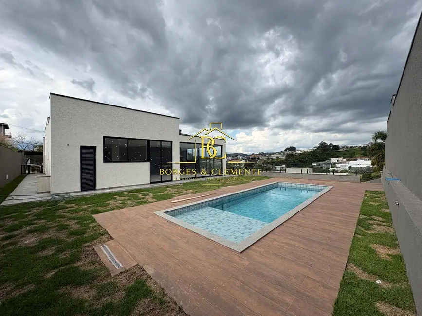 Foto 1 de Casa com 3 quartos à venda, 800m2 em Usina, Atibaia - SP