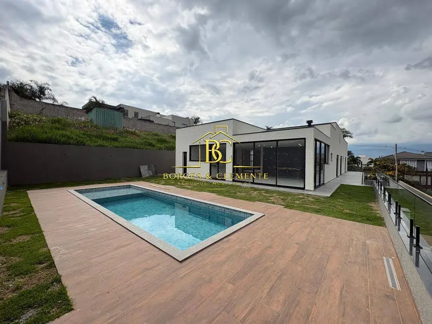 Foto 4 de Casa com 3 quartos à venda, 800m2 em Usina, Atibaia - SP