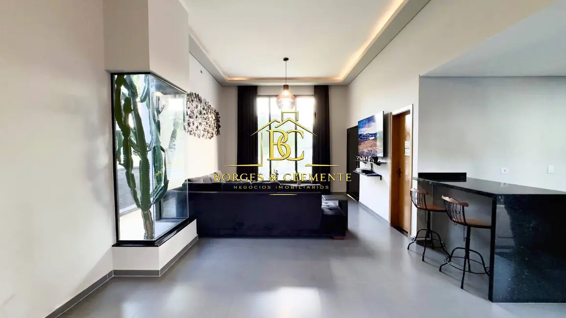 Foto 8 de Casa com 2 quartos à venda, 200m2 em Rio Abaixo, Atibaia - SP