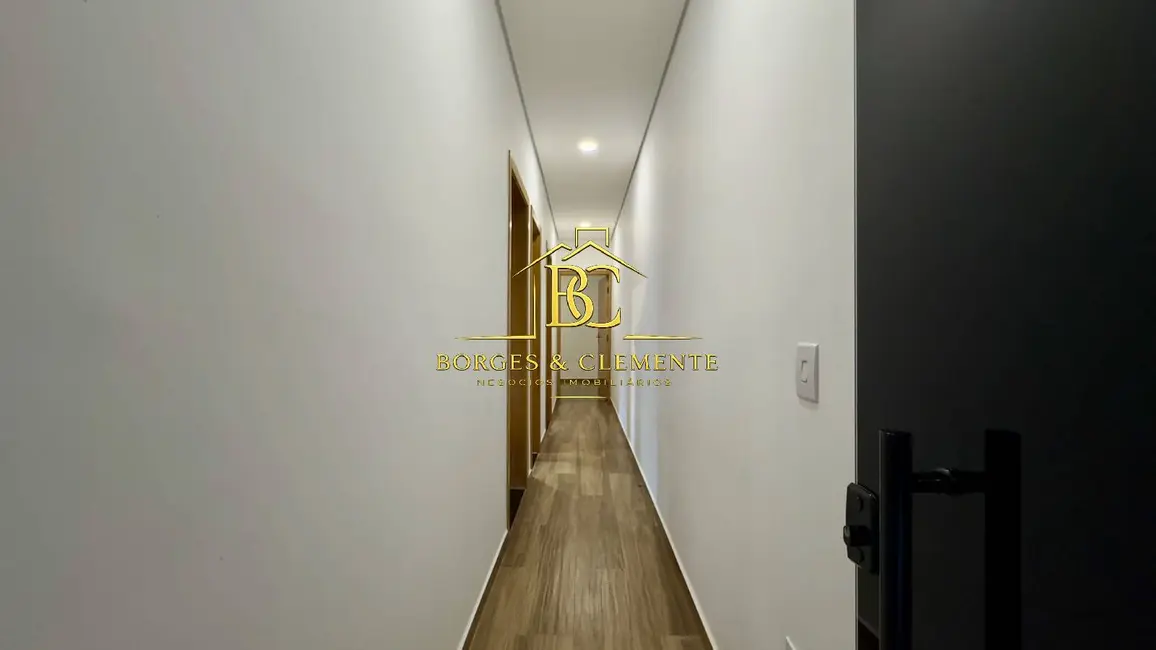 Foto 2 de Casa com 2 quartos à venda, 200m2 em Rio Abaixo, Atibaia - SP