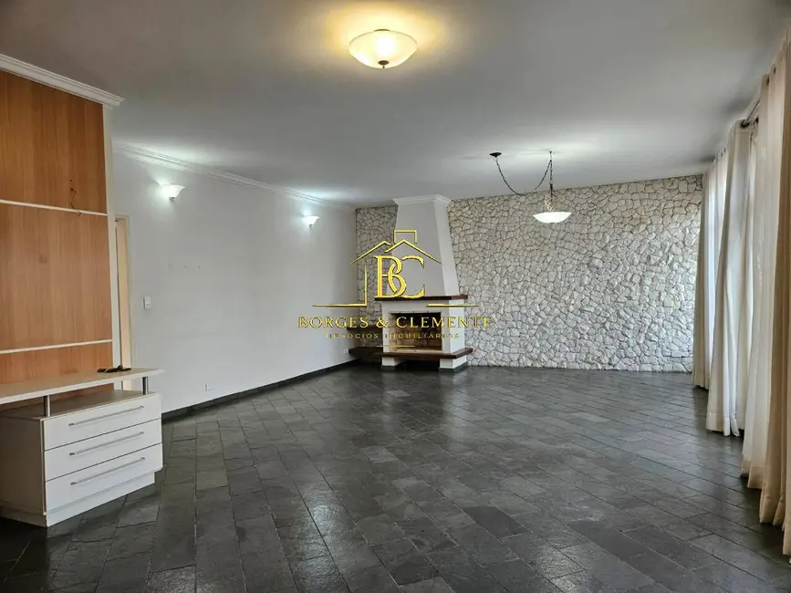 Foto 9 de Casa com 5 quartos à venda, 312m2 em Centro, Atibaia - SP