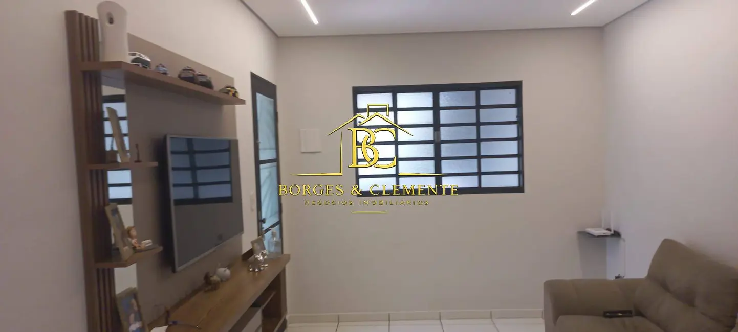Foto 3 de Casa com 2 quartos à venda, 60m2 em Jardim Colonial, Atibaia - SP