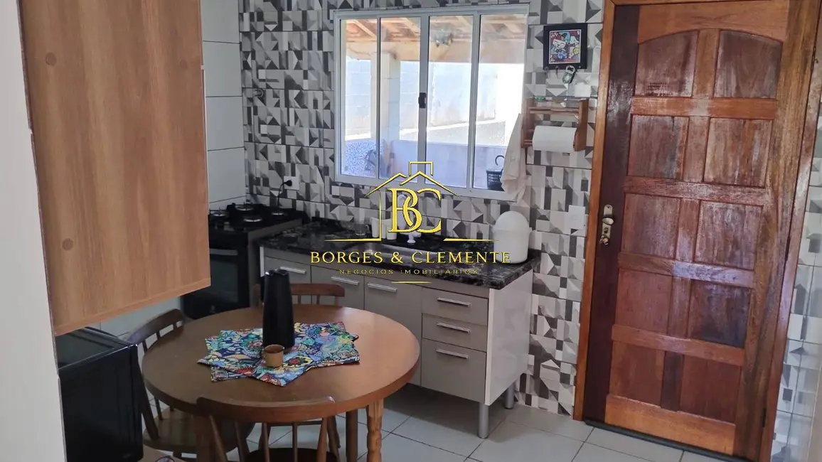 Foto 4 de Casa com 2 quartos à venda, 384m2 em Atibaia - SP