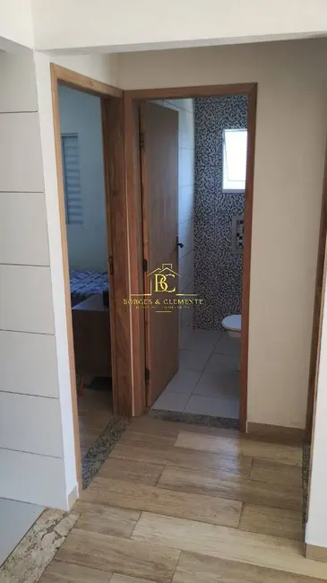 Foto 9 de Casa com 2 quartos à venda, 384m2 em Atibaia - SP