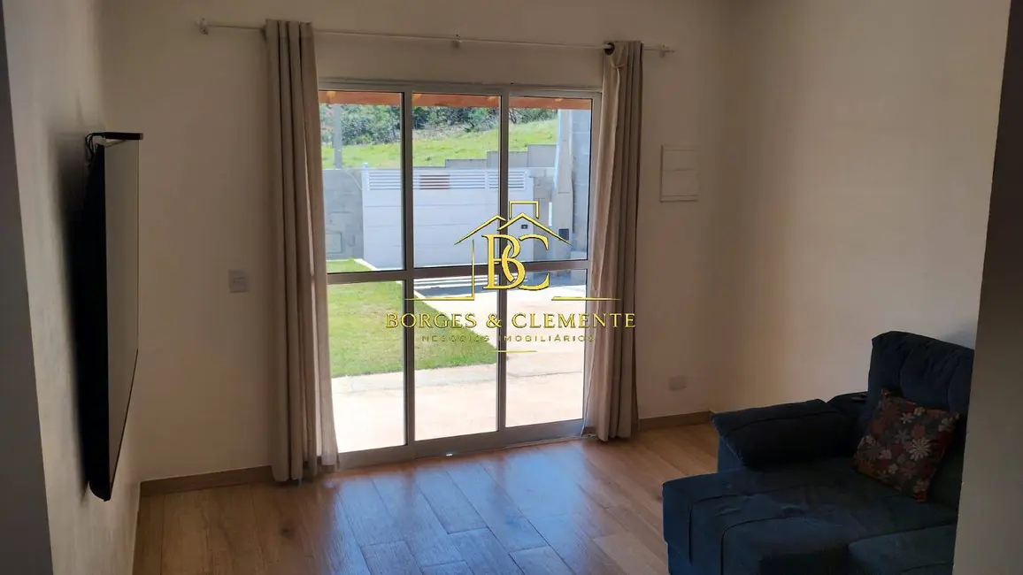 Foto 3 de Casa com 2 quartos à venda, 384m2 em Atibaia - SP