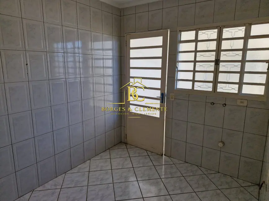 Foto 2 de Casa com 3 quartos à venda, 195m2 em Jardim Alvinópolis, Atibaia - SP