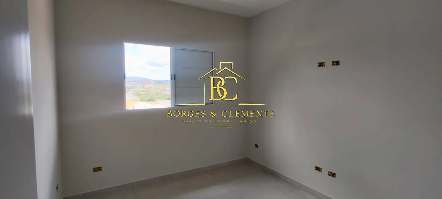 Foto 8 de Casa com 2 quartos à venda, 150m2 em Jardim Santo Antônio, Atibaia - SP