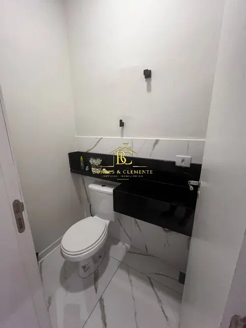 Foto 6 de Casa com 3 quartos à venda, 122m2 em Jardim dos Pinheiros, Atibaia - SP