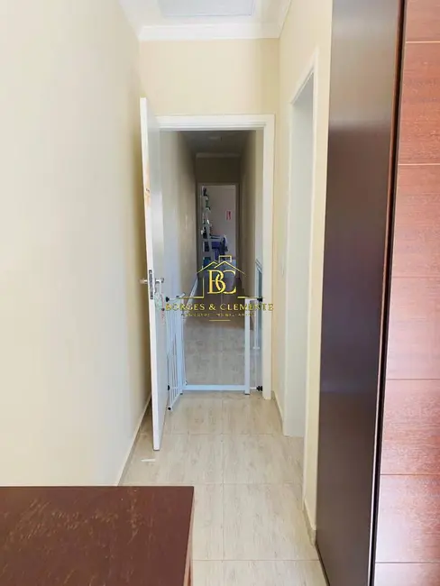 Casa com 3 quartos à venda, 140m2 em Jardim Paulista, Atibaia - SP - imagem 3 Foto 3 de Casa com 3 quartos à venda, 140m2 em Jardim Paulista, Atibaia - SP