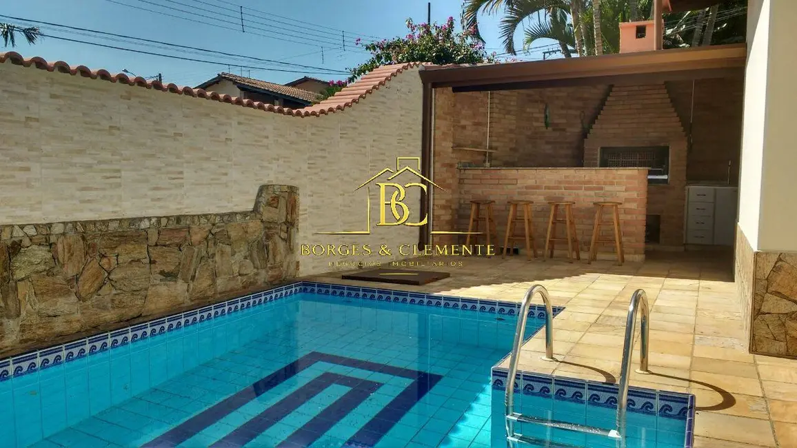 Foto 1 de Casa com 2 quartos à venda, 146m2 em Jardim do Lago, Atibaia - SP