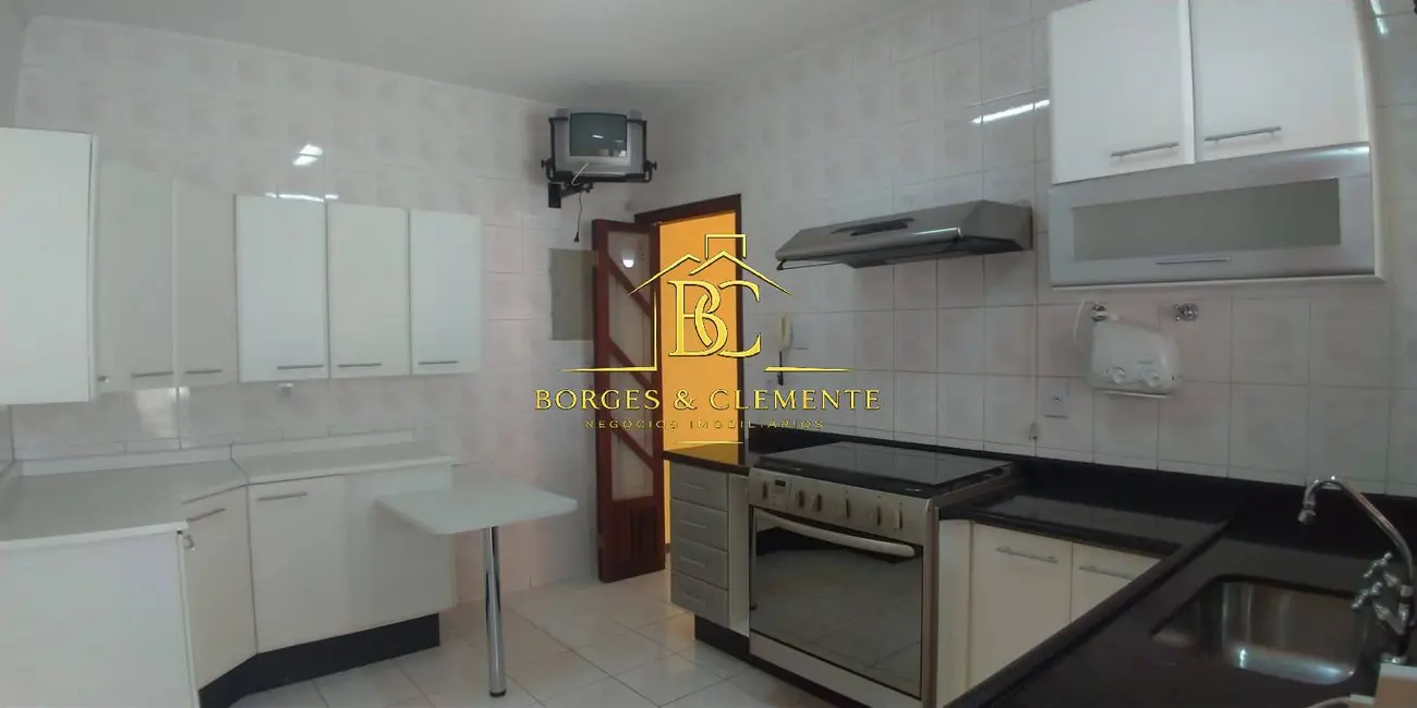 Foto 3 de Casa com 2 quartos à venda, 146m2 em Jardim do Lago, Atibaia - SP
