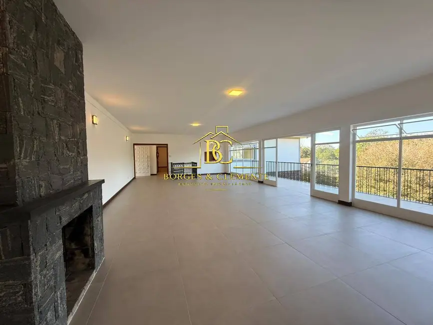Foto 2 de Casa com 5 quartos à venda, 2152m2 em Vila Santista, Atibaia - SP