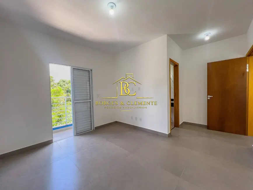 Foto 1 de Casa com 2 quartos à venda, 85m2 em Jardim Imperial, Atibaia - SP