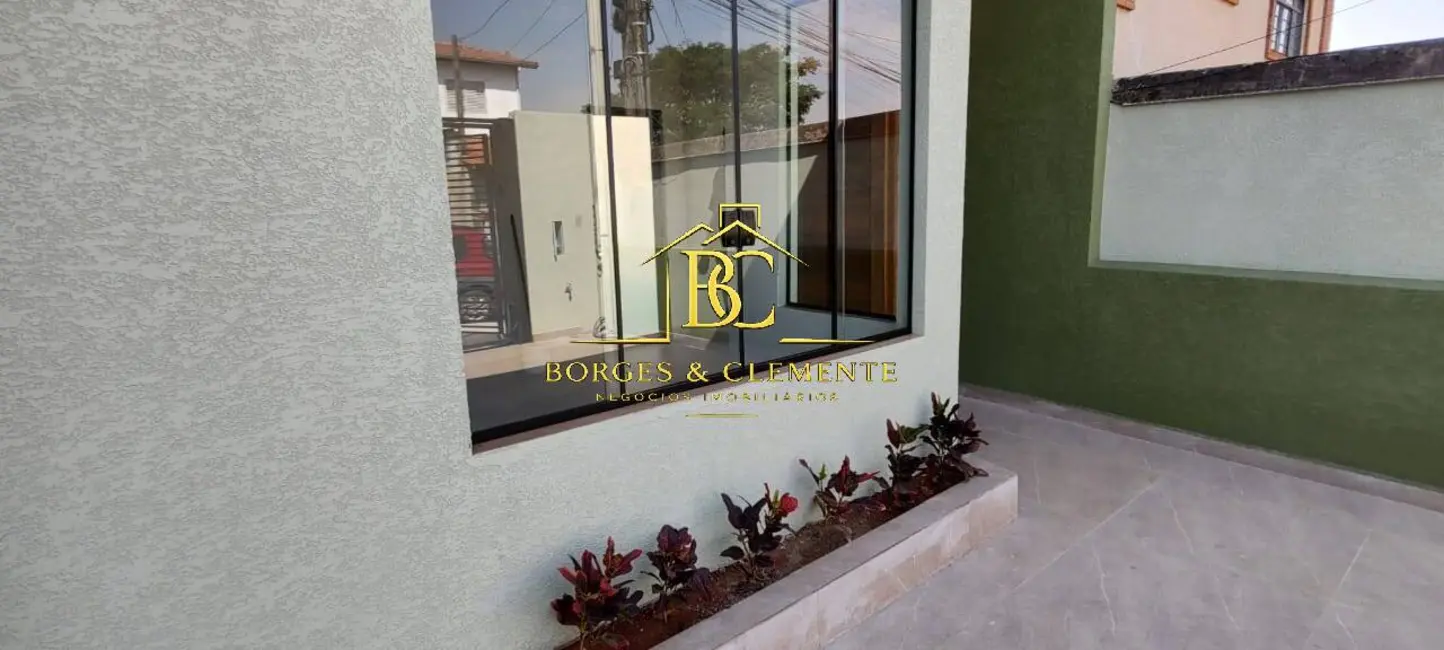 Casa com 3 quartos à venda, 175m2 em Jardim das Cerejeiras, Atibaia - SP - imagem 4 Foto 4 de Casa com 3 quartos à venda, 175m2 em Jardim das Cerejeiras, Atibaia - SP