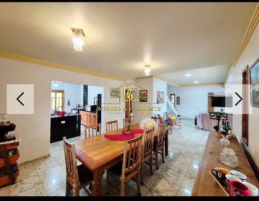 Foto 4 de Casa com 4 quartos à venda, 1000m2 em Portão, Atibaia - SP