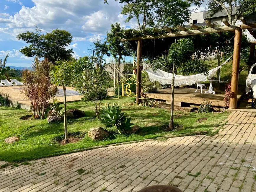 Foto 3 de Casa com 2 quartos à venda, 150m2 em Estância Santa Maria do Laranjal, Atibaia - SP